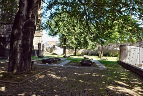 Domherrenfriedhof