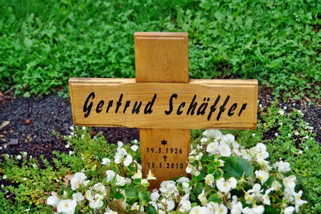 friedhof-suerth