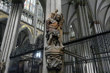 dom