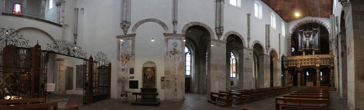 St. Maria im Kapitol im Dezember 2011 