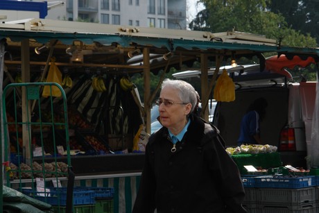 wochenmarkt-hermeskeiler-platz