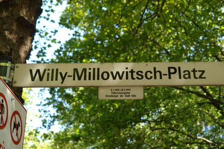 Willy-Millowitsch-Platz