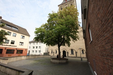 dechant-loebbel-platz