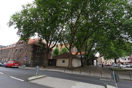 Maternuskirchplatz