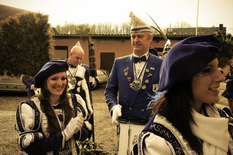 musik-und-showband-weiss-blau-am-stern-bruehl