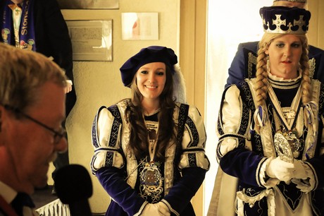 musik-und-showband-weiss-blau-am-stern-bruehl