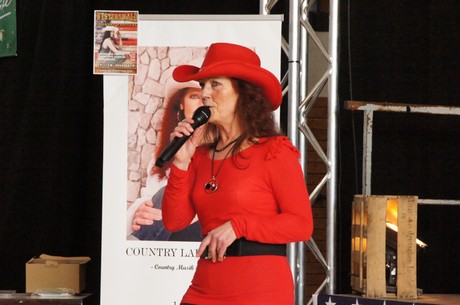 country-lady-konny-kron