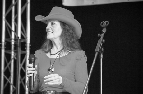 country-lady-konny-kron