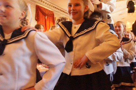 jugendtanzcorps-steinenbruecker-schiffermaedchen