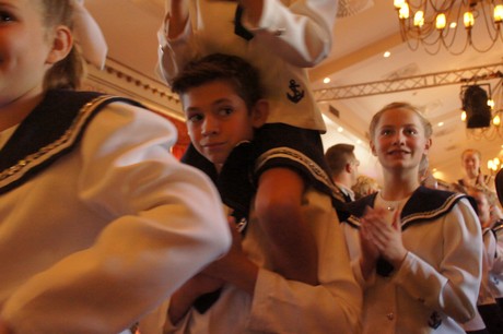 jugendtanzcorps-steinenbruecker-schiffermaedchen