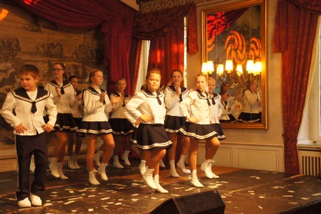 jugendtanzcorps-steinenbruecker-schiffermaedchen