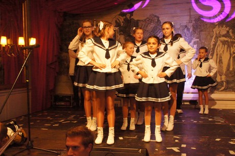 jugendtanzcorps-steinenbruecker-schiffermaedchen