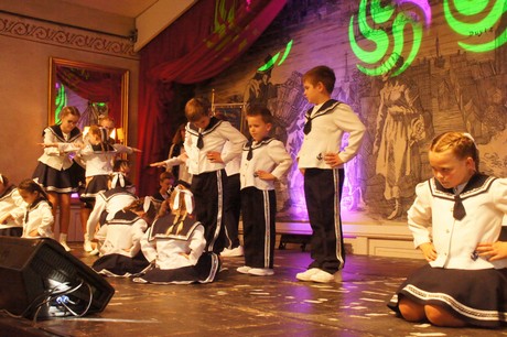 jugendtanzcorps-steinenbruecker-schiffermaedchen