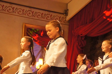 jugendtanzcorps-steinenbruecker-schiffermaedchen