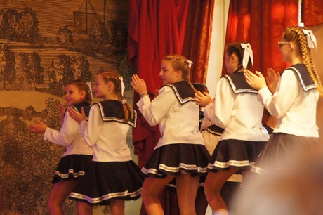 jugendtanzcorps-steinenbruecker-schiffermaedchen