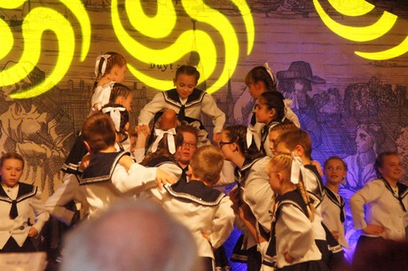 jugendtanzcorps-steinenbruecker-schiffermaedchen