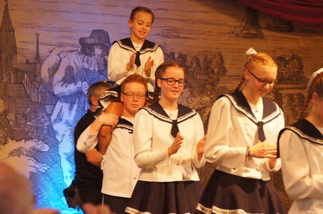 jugendtanzcorps-steinenbruecker-schiffermaedchen