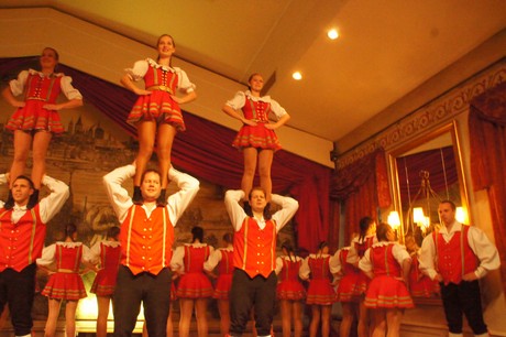 rheinisches-tanzcorps-echte-fruende