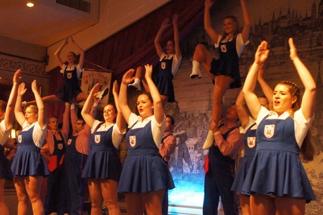 tanzcorps-KG-original-koelsche-domputzer
