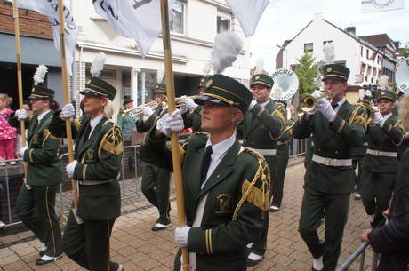 harmonie-en-klaroenkorps-amicitia-banholt