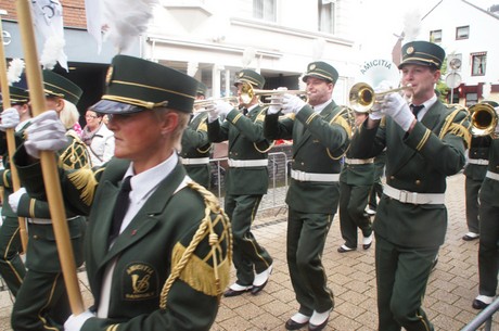 harmonie-en-klaroenkorps-amicitia-banholt