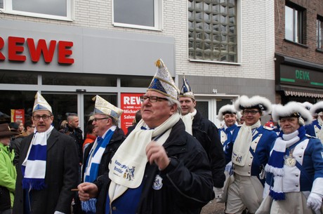 Karnevalsgesellschaft-Huerther-Funken-Blau-Weiss-von-1938
