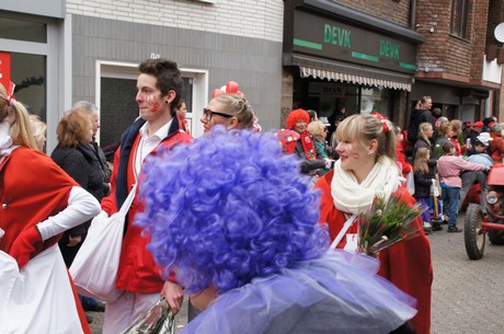 Kinder-und-Jugend-Garde-von-Rot-Weiss-Huerth