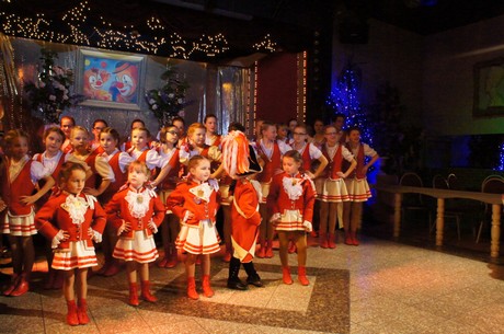 Kindertanzcorps-der-Prinzengarde-Rot-Weiss-Huerth-1947