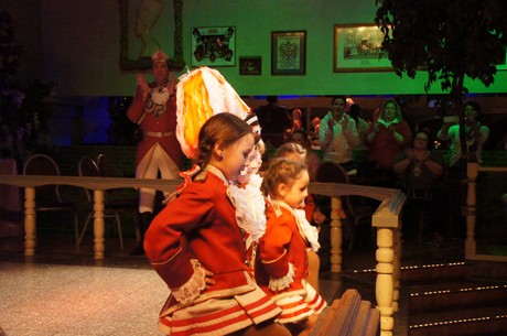 Kindertanzcorps-der-Prinzengarde-Rot-Weiss-Huerth-1947