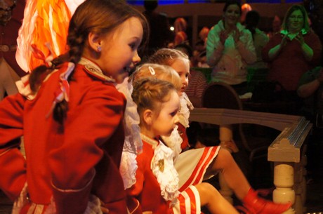 Kindertanzcorps-der-Prinzengarde-Rot-Weiss-Huerth-1947