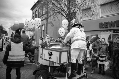 Prinzengarde-Rot-Weiss-Huerth