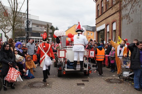 Prinzengarde-Rot-Weiss-Huerth