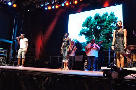 Roots-Routes-Jam-Karet