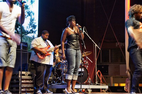 Roots-Routes-Jam-Karet