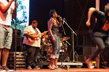 Roots-Routes-Jam-Karet