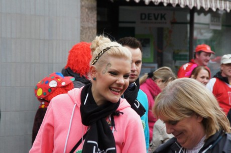 Showtanzgruppe-Dancing-Feet-DJK-TuS-Huerth