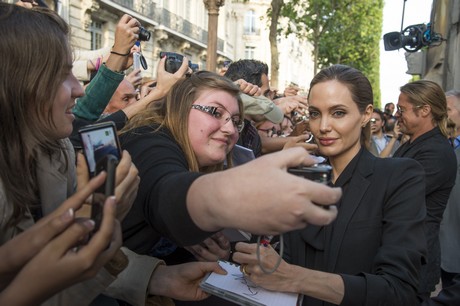angelina-jolie-gr-####