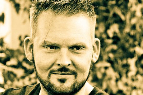 axel-stein