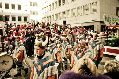 blasorchesters-m-c-Kapelle-Koeln