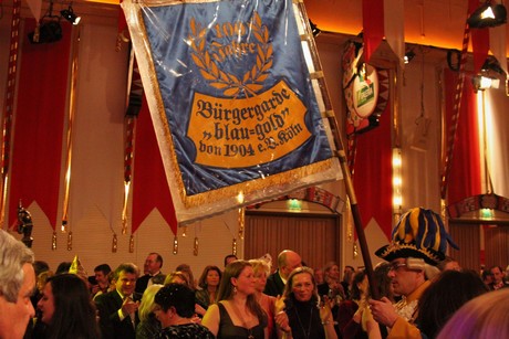 buergergarde-blau-gold