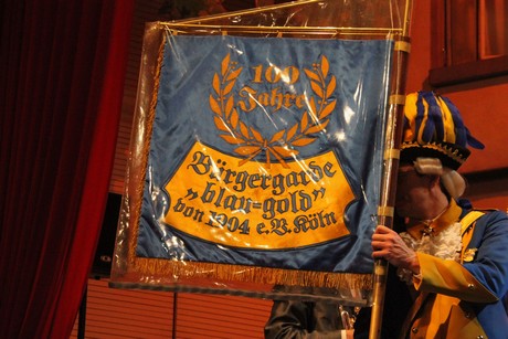 buergergarde-blau-gold