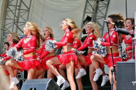cheerleader
