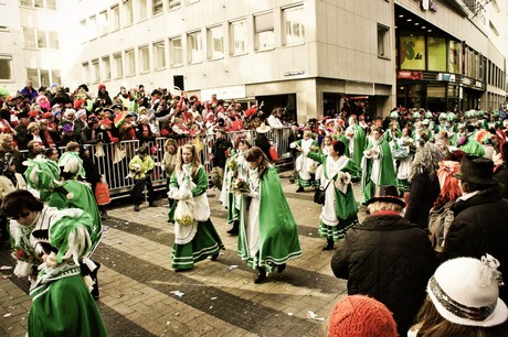 garde-corps-gruen-weiss-Koeln