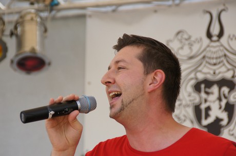 gunni-mahling-show-ensemble