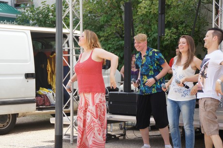gunni-mahling-show-ensemble