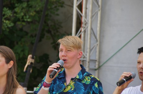 gunni-mahling-show-ensemble