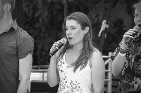 gunni-mahling-show-ensemble