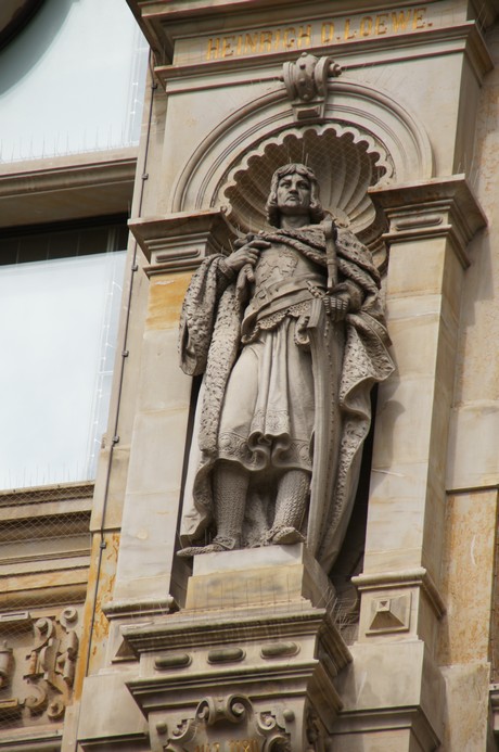 heinrich-der-loewe
