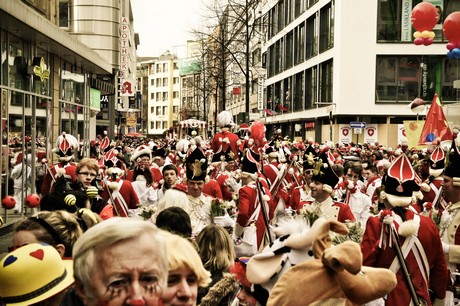 koelsche-funke-rut-wiess