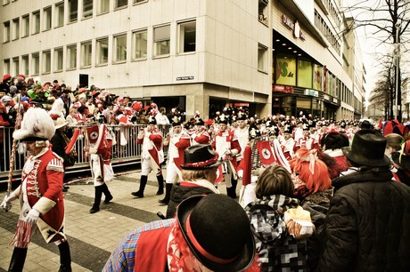 koelsche-funke-rut-wiess